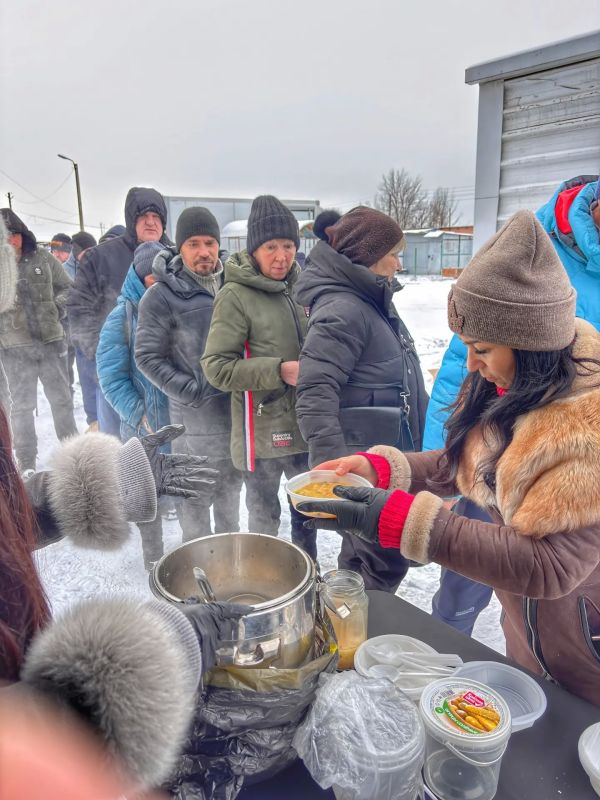 «Столовая под открытым небом» в Шахтах «Столовая под открытым небом» в Шахтах