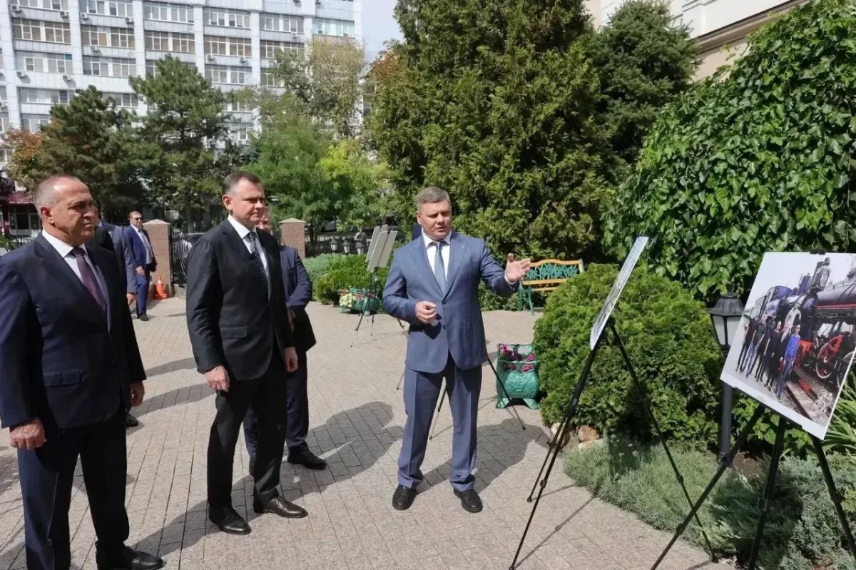 Юрий Слюсарь: Сегодня вручили дипломы выпускникам проекта «Герои Дона» Юрий Слюсарь: Сегодня вручили дипломы выпускникам проекта «Герои Дона»