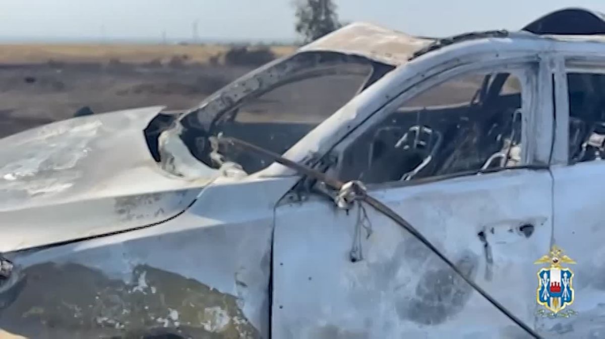 Три человека погибли в аварии с грузовиком, автобусом и кроссовером под Чалтырем