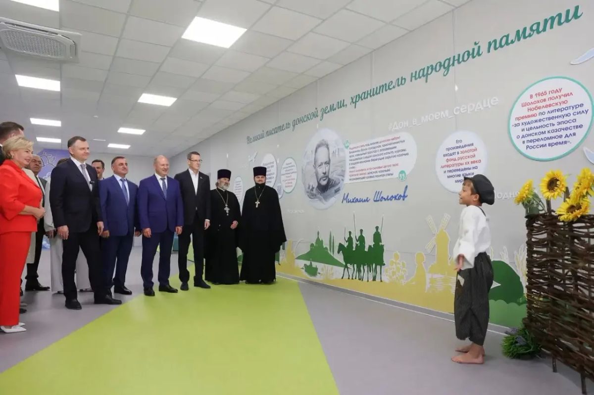 Юрий Слюсарь: Побывал в ещё одной открывшейся сегодня новой школе - в микрорайоне «Вертолетное поле» в Западном жилом массиве Юрий Слюсарь: Побывал в ещё одной открывшейся сегодня новой школе - в микрорайоне «Вертолетное поле» в Западном жилом массиве
