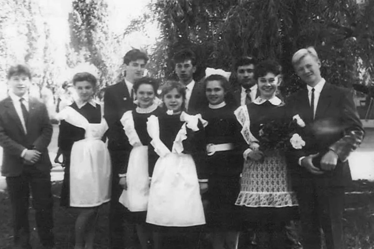Школьные годы чудесные. Даже спустя годы, после окончания школы, колледжа или института, мы с трепетом вспоминаем те самые сентябрьские утра Школьные годы чудесные. Даже спустя годы, после окончания школы, колледжа или института, мы с трепетом вспоминаем те самые сентябрьские утра