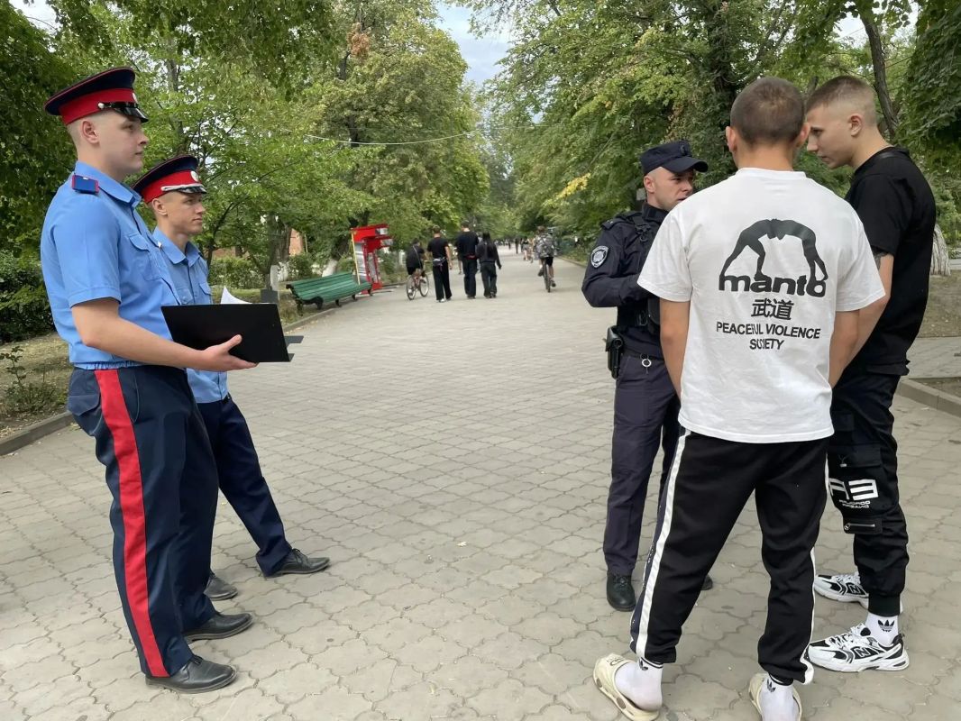 Новочеркасские полицейские провели оперативно-профилактическое мероприятие «Улица» Новочеркасские полицейские провели оперативно-профилактическое мероприятие «Улица»