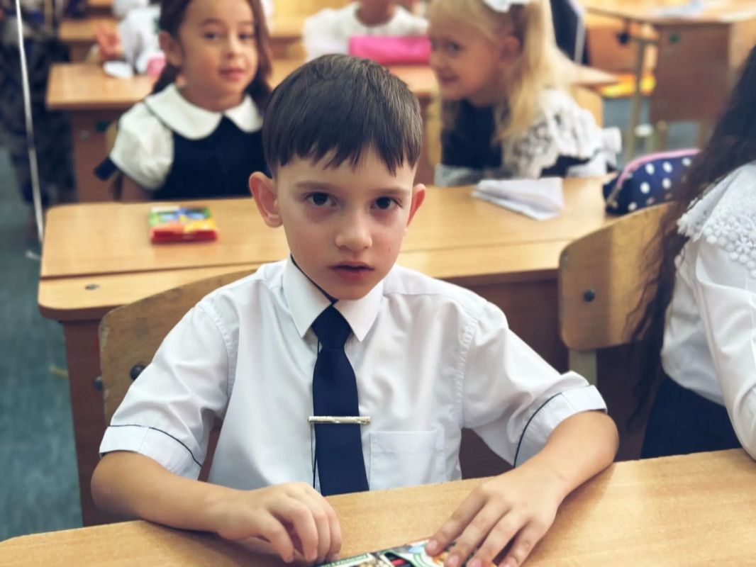 Сегодня в Новочеркасске прошли торжественные линейки, посвященные началу учебного года Сегодня в Новочеркасске прошли торжественные линейки, посвященные началу учебного года