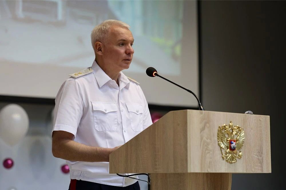 «Разговор о важном»: начальник донской полиции встретился с учащимися лицея № 103 «Разговор о важном»: начальник донской полиции встретился с учащимися лицея № 103