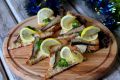 Необычные бутерброды со шпротами: простые и вкусные рецепты для любого стола