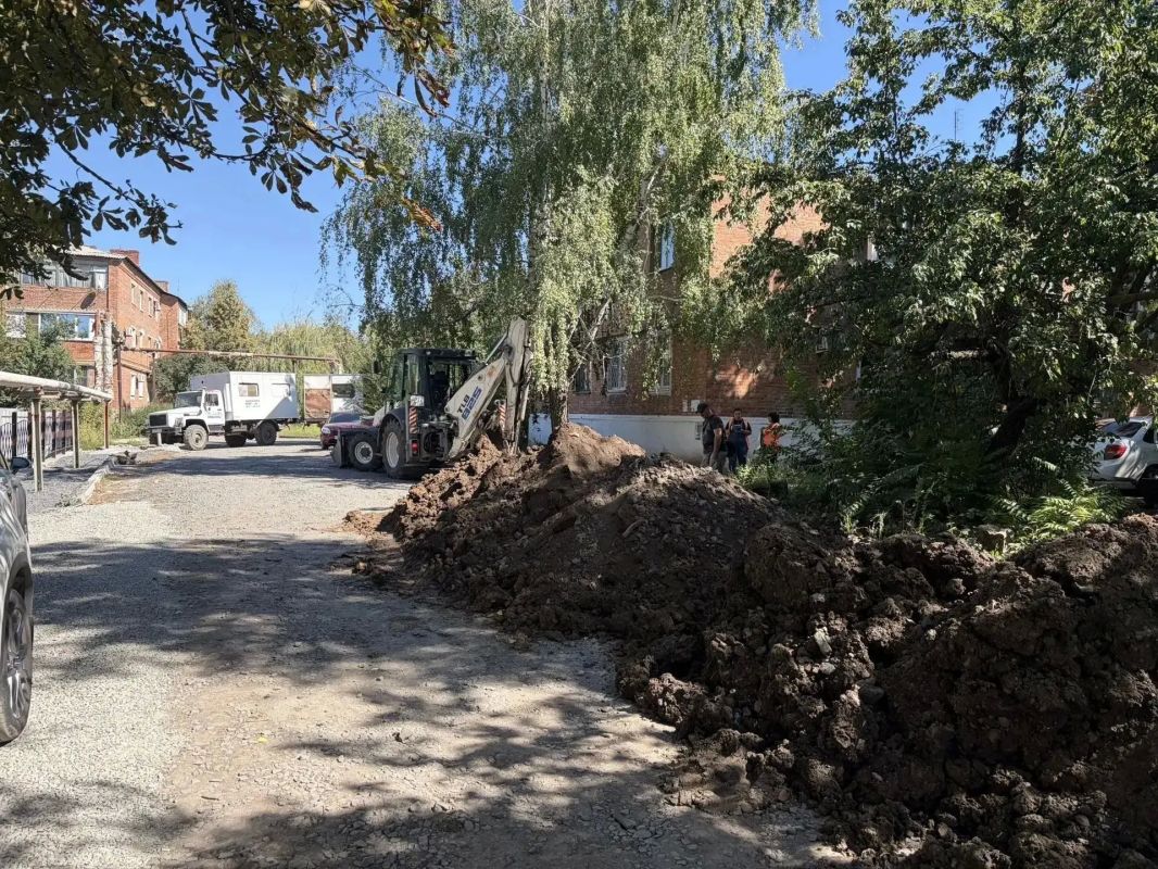 В Шахтах заменят более 500 метров изношенных водоводов для бесперебойного водоснабжения В Шахтах заменят более 500 метров изношенных водоводов для бесперебойного водоснабжения