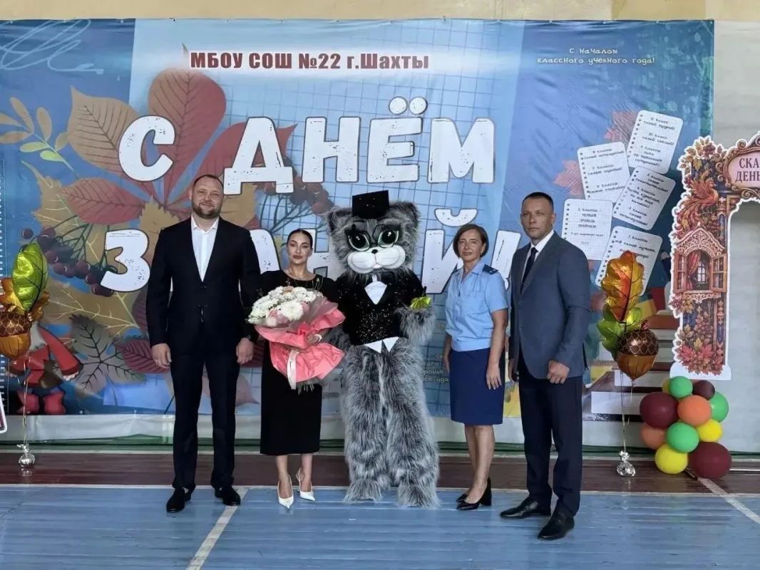 Визит прокуроров в школы города Шахты: как с 1 сентября закладываются основы законопослушного поведения Визит прокуроров в школы города Шахты: как с 1 сентября закладываются основы законопослушного поведения