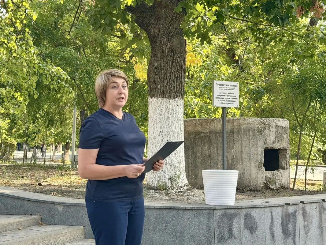3 сентября в Александровском саду прошла памятная акция «Капля жизни», приуроченная ко Дню солидарности в борьбе с терроризмом 3 сентября в Александровском саду прошла памятная акция «Капля жизни», приуроченная ко Дню солидарности в борьбе с терроризмом