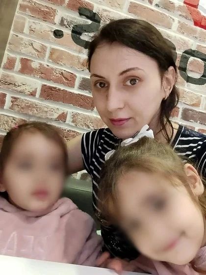 Экс-заключенная пытается вернуть дочерей, которых отдали в разные семьи