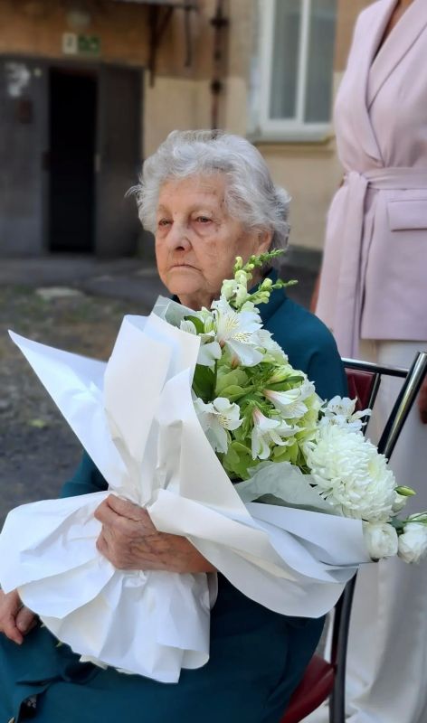 Сегодня, 5 сентября, свой 100й день рождения отмечает ветеран Великой Отечественной войны, почётный гражданин города Лидия Васильевна Черненко Сегодня, 5 сентября, свой 100й день рождения отмечает ветеран Великой Отечественной войны, почётный гражданин города Лидия Васильевна Черненко