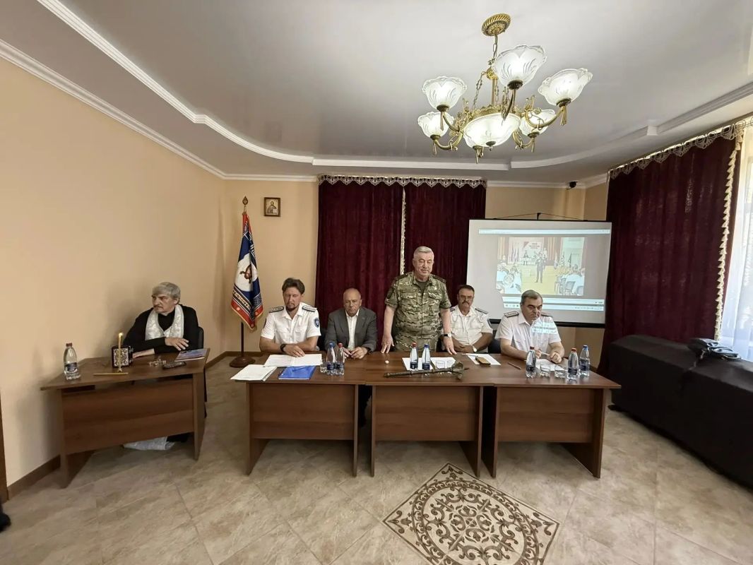 Виктор Водолацкий: Сегодня принял участие в работе ежегодного очередного Большого Круга Городского казачьего общества «Азовское» Ростовского округа ВКО «Всевеликое войско Донское» Виктор Водолацкий: Сегодня принял участие в работе ежегодного очередного Большого Круга Городского казачьего общества «Азовское» Ростовского округа ВКО «Всевеликое войско Донское»