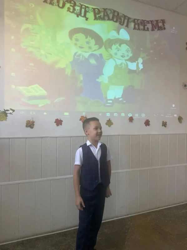 В Новочеркасске поздравили первоклассников с новым учебным годом В Новочеркасске поздравили первоклассников с новым учебным годом