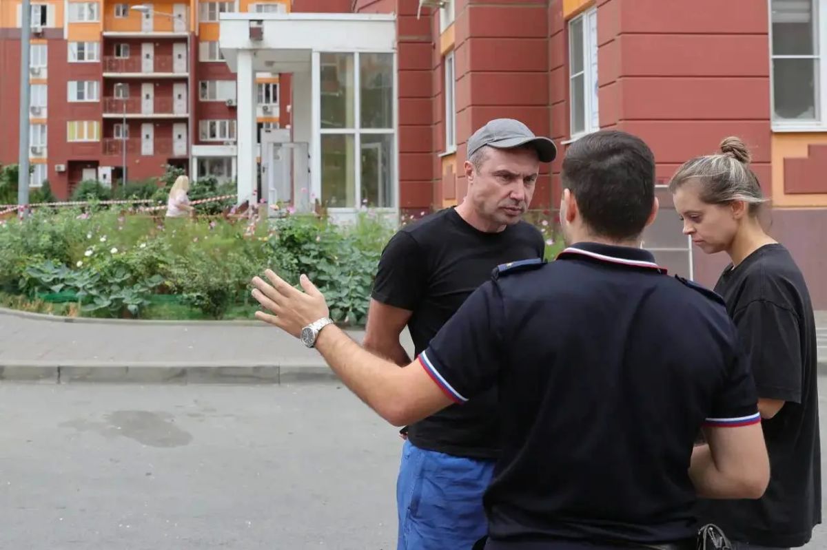 Последствия ночной атаки БПЛА на центр Ростова Последствия ночной атаки БПЛА на центр Ростова