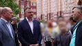 Юрий Слюсарь: Побывал в Левенцовском микрорайоне, где сегодня утром пострадали люди в результате падения обломков вражеских БПЛА на жилые высотки