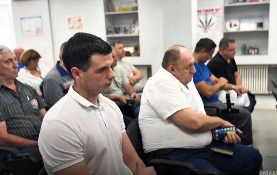 Прямой диалог с трудовыми коллективами: в Шахтах обсудили развитие города и решение насущных проблем Прямой диалог с трудовыми коллективами: в Шахтах обсудили развитие города и решение насущных проблем
