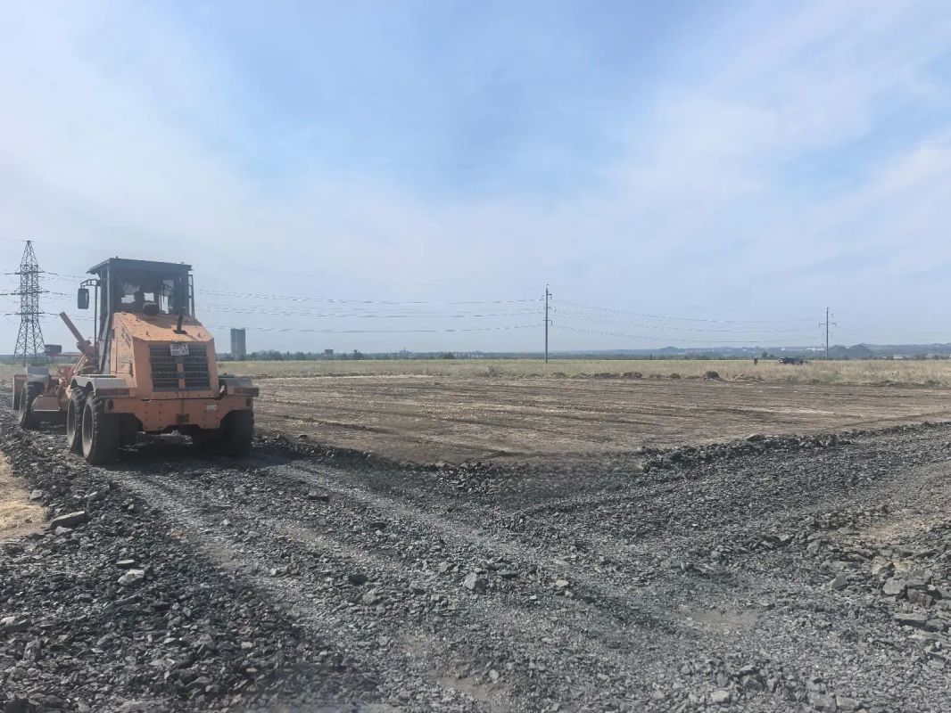 По поручению главы города Людмилы Владимировны Овчиевой на Владимировском кладбище идут работы по обустройству территорий По поручению главы города Людмилы Владимировны Овчиевой на Владимировском кладбище идут работы по обустройству территорий