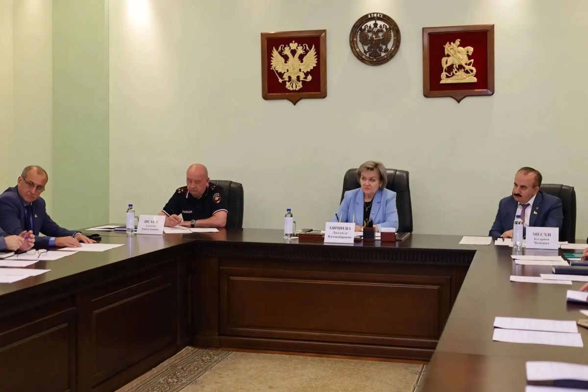Заседание антинаркотической комиссии: безопасность наших детей — приоритет номер один Заседание антинаркотической комиссии: безопасность наших детей — приоритет номер один