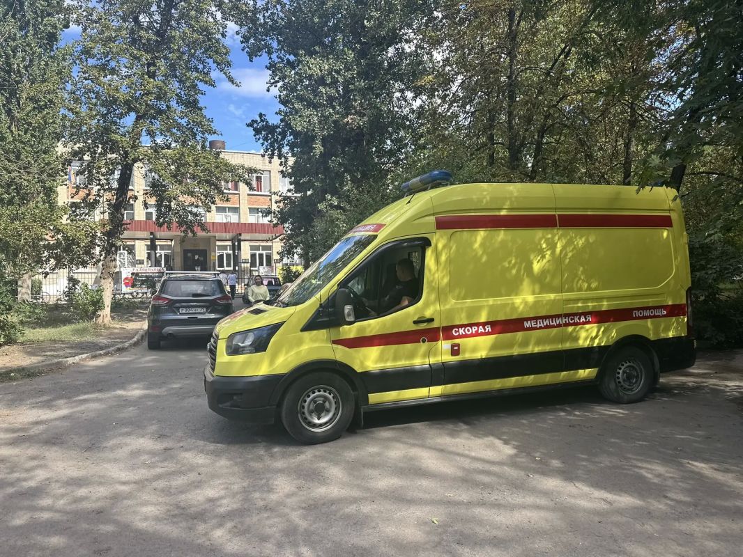 В преддверии Всемирного дня оказания первой помощи, который ежегодно отмечается во вторую субботу сентября, в лицее № 7 состоялся обучающий мастер-класс для учащихся В преддверии Всемирного дня оказания первой помощи, который ежегодно отмечается во вторую субботу сентября, в лицее № 7 состоялся обучающий мастер-класс для учащихся