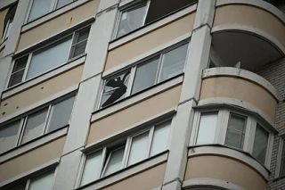 Как защититься от осколков при взрывной волне, рассказал действующий спасатель международного класса из Ростовской области Сергей Мовсаров