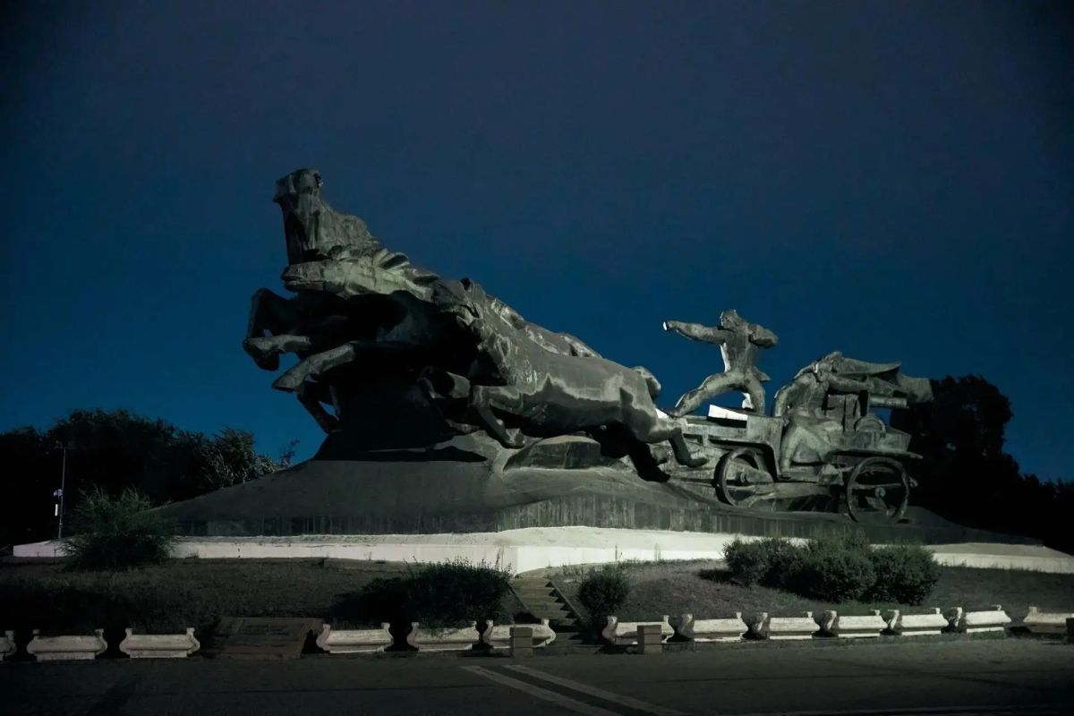 На мемориале «Тачанка-Ростовчанка» в Ростове восстановили подсветку