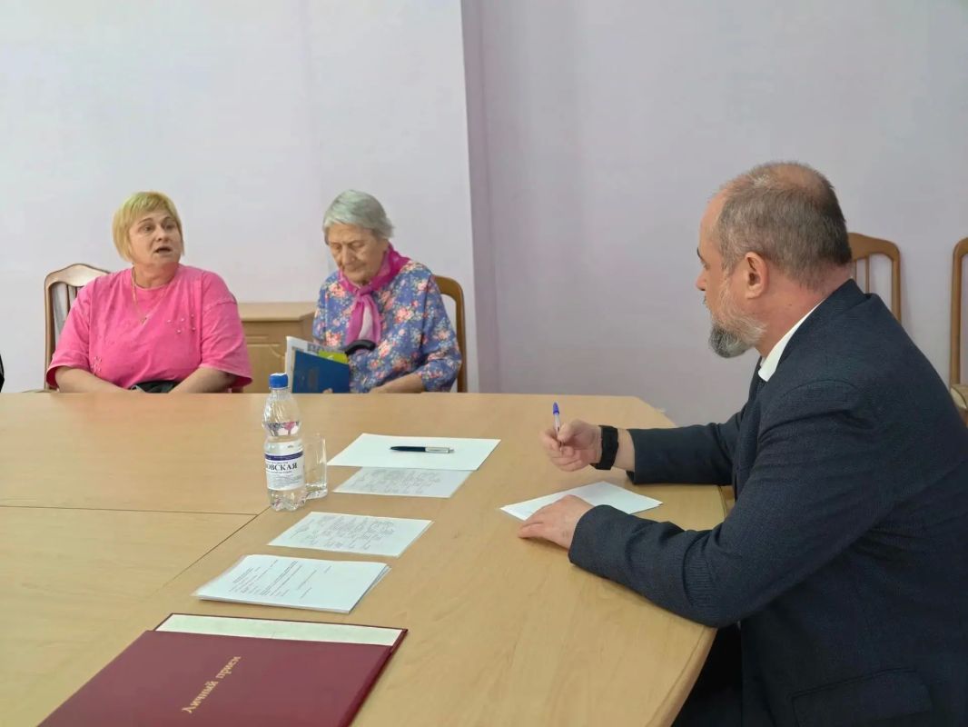 Накануне провел очередной личный прием Накануне провел очередной личный прием