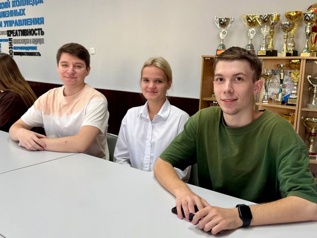 Сегодня в колледже промышленных технологий и управления прошла встреча в рамках образовательной программы по основам финансовой грамотности Сегодня в колледже промышленных технологий и управления прошла встреча в рамках образовательной программы по основам финансовой грамотности