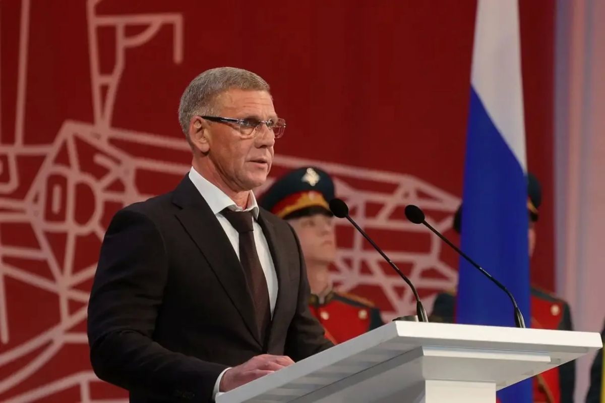 Юрий Слюсарь: На торжественном собрании в преддверии Дня Ростовской области поздравил земляков Юрий Слюсарь: На торжественном собрании в преддверии Дня Ростовской области поздравил земляков