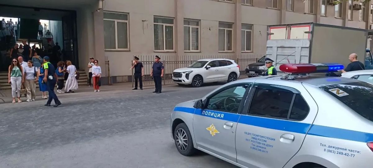 Сегодня на ростовском ипподроме проходят скачки Сегодня на ростовском ипподроме проходят скачки