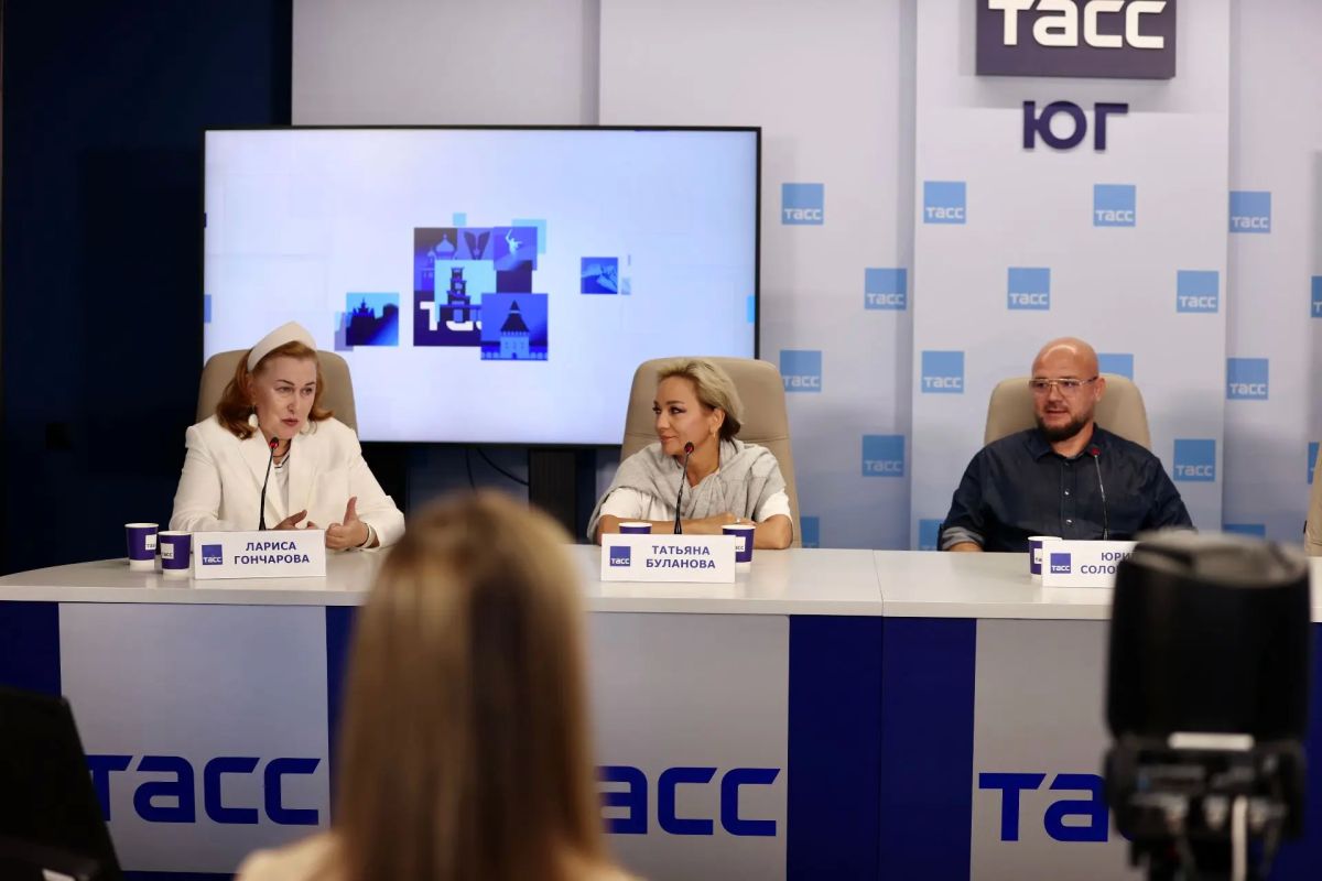 Главное из заявлений с пресс-конференции, посвященной проведению форума-выставки "Навигатор возможностей Ростовской области" Главное из заявлений с пресс-конференции, посвященной проведению форума-выставки "Навигатор возможностей Ростовской области"