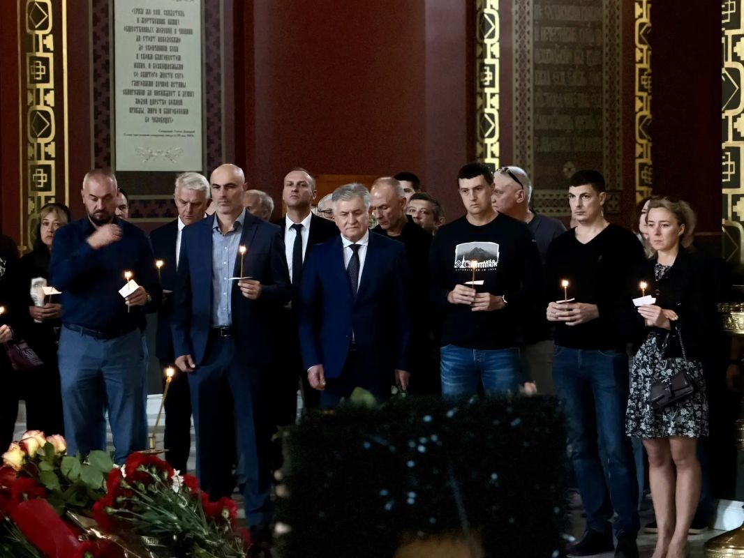 Сегодня Новочеркасск простился с почётным гражданином города, легендой донского и российского спорта Анатолием Георгиевичем Тимофеевым Сегодня Новочеркасск простился с почётным гражданином города, легендой донского и российского спорта Анатолием Георгиевичем Тимофеевым