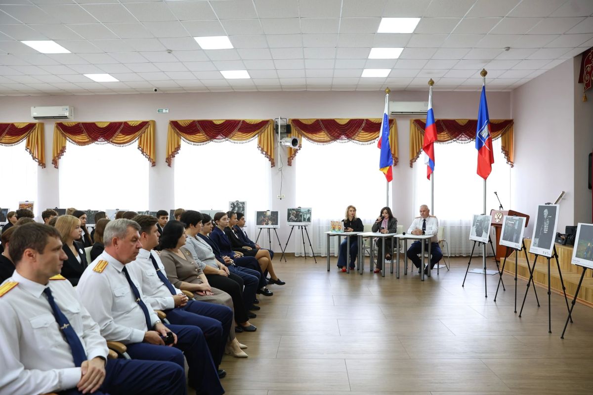 В Ростове-на-Дону открылась выставка «Русская цивилизация» В Ростове-на-Дону открылась выставка «Русская цивилизация»