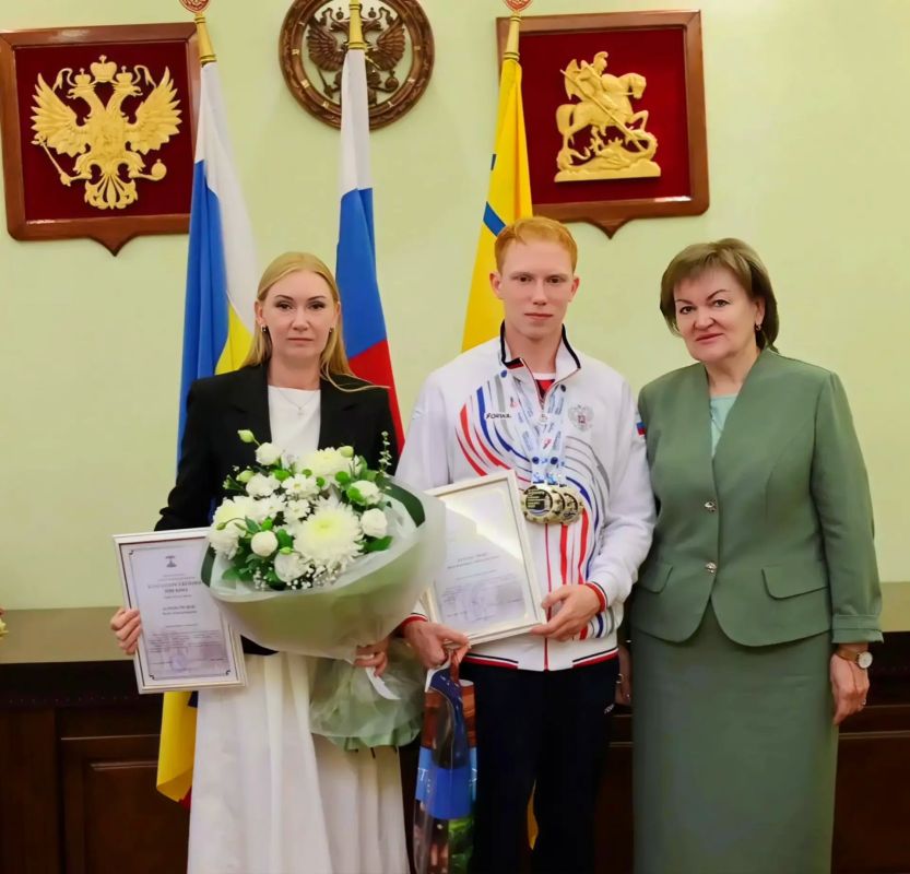 Город Шахты гордится своими чемпионами! Город Шахты гордится своими чемпионами!