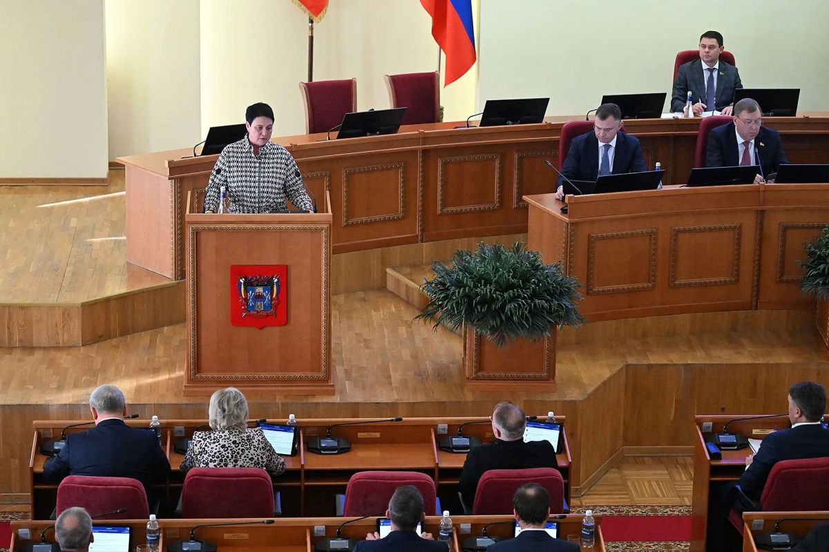 #37_е_заседание. Депутаты донского парламента приняли изменения в областной закон «Об областном бюджете на 2026 год и на плановый период 2027 и 2028 годов»