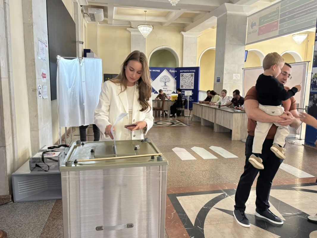 Сегодня принял участие в голосовании на выборах депутатов Государственной Думы IX созыва Сегодня принял участие в голосовании на выборах депутатов Государственной Думы IX созыва