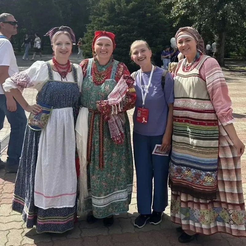 Семья шахтинского педагога – участник форума «Родные — Любимые» на Дону Семья шахтинского педагога – участник форума «Родные — Любимые» на Дону