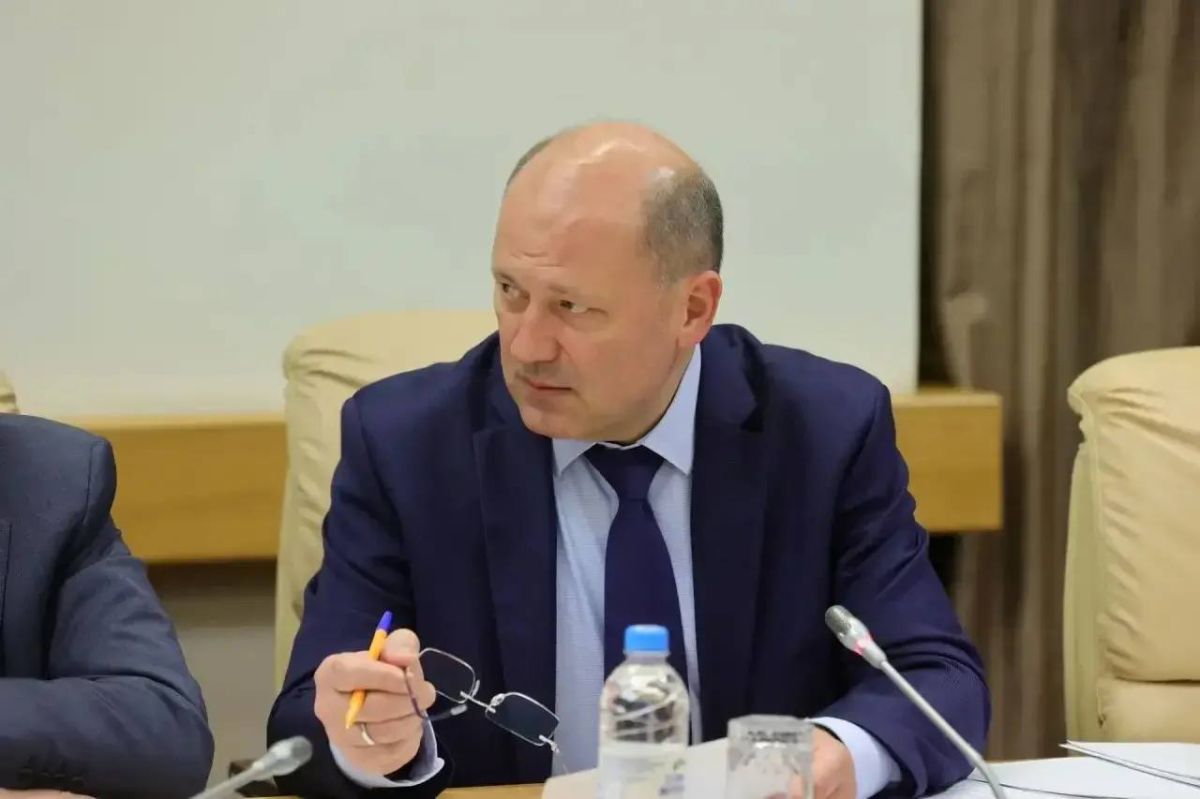 Юрий Слюсарь: На оперативном совещании подвели итоги организации голосования Юрий Слюсарь: На оперативном совещании подвели итоги организации голосования