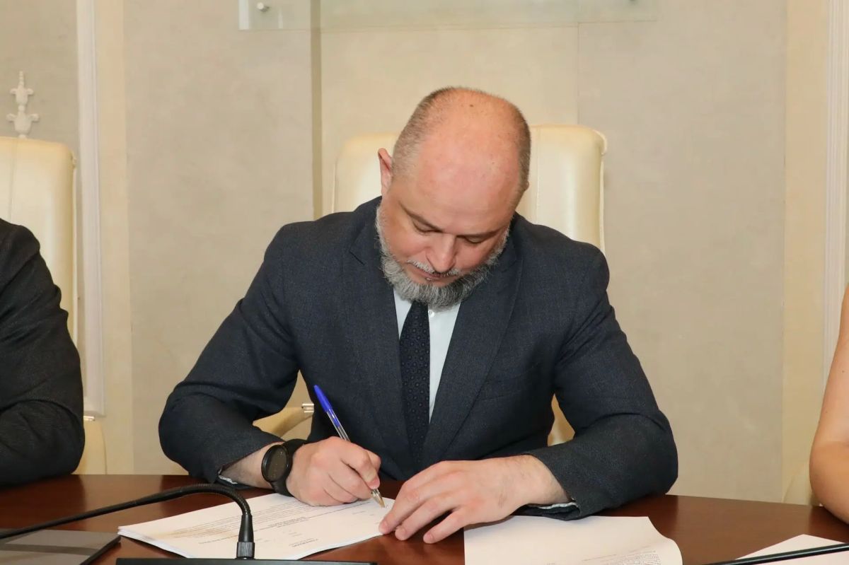 Сегодня подписал соглашение о сотрудничестве между Администрацией города Волгодонска и банком ВТБ Сегодня подписал соглашение о сотрудничестве между Администрацией города Волгодонска и банком ВТБ