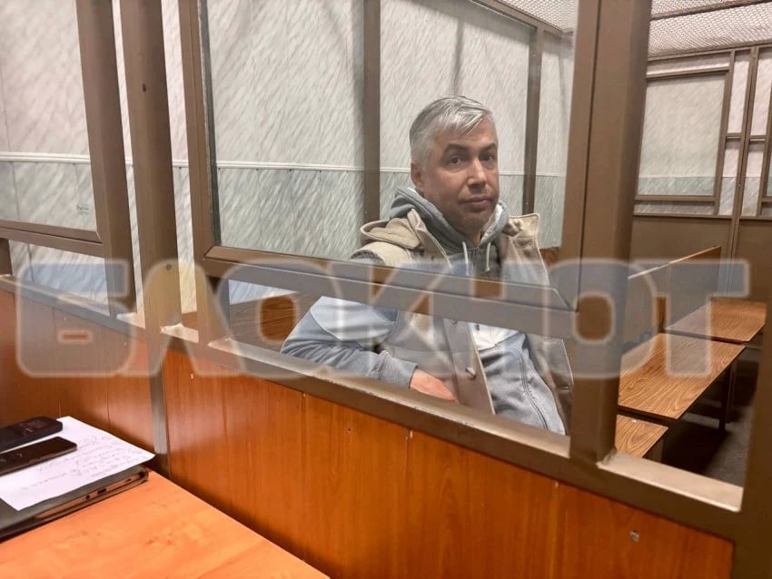 Экс-главу администрации Ростова оставили под стражей еще на месяц