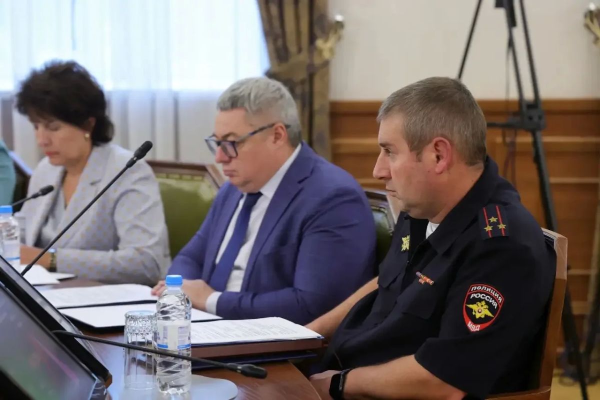 Юрий Слюсарь: На заседании антинаркотической комиссии обсудили, как усилить работу по противодействию наркопреступности в интернете Юрий Слюсарь: На заседании антинаркотической комиссии обсудили, как усилить работу по противодействию наркопреступности в интернете