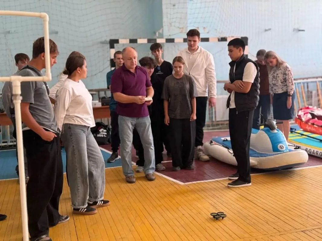 В преддверии Дня туризма шахтинские студенты попробовали себя в экстремальных видах спорта В преддверии Дня туризма шахтинские студенты попробовали себя в экстремальных видах спорта