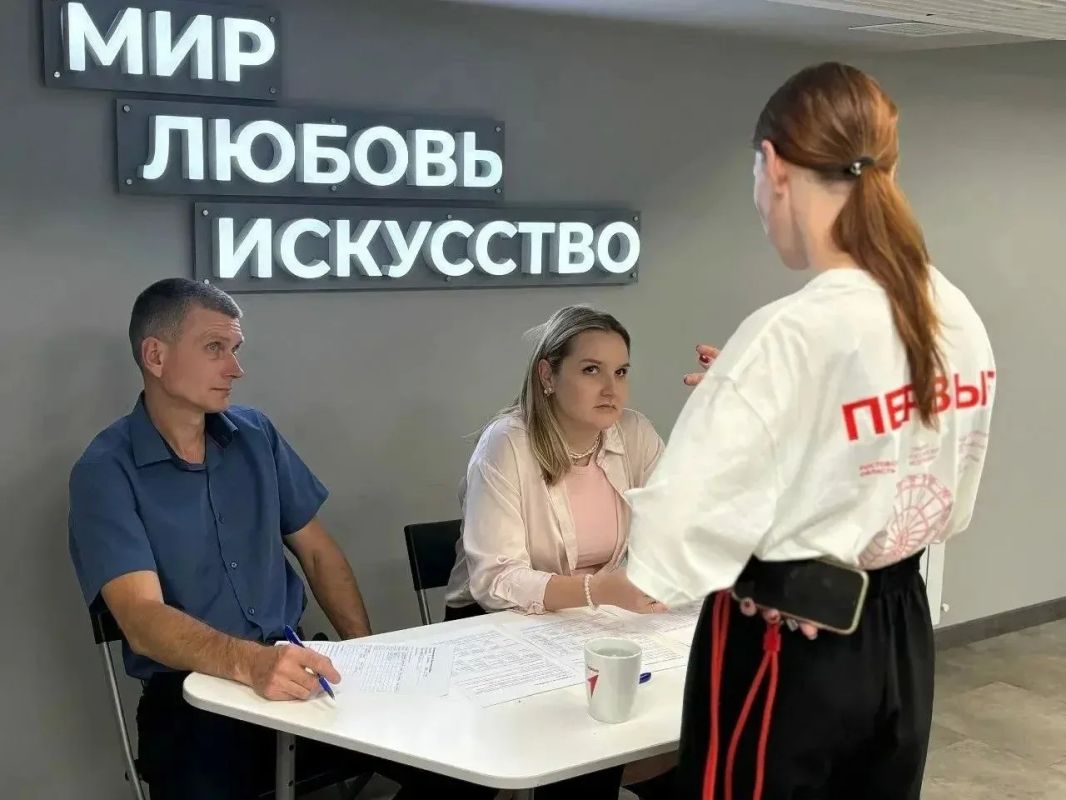 В Шахтах прошёл муниципальный этап дебатов среди молодёжи В Шахтах прошёл муниципальный этап дебатов среди молодёжи