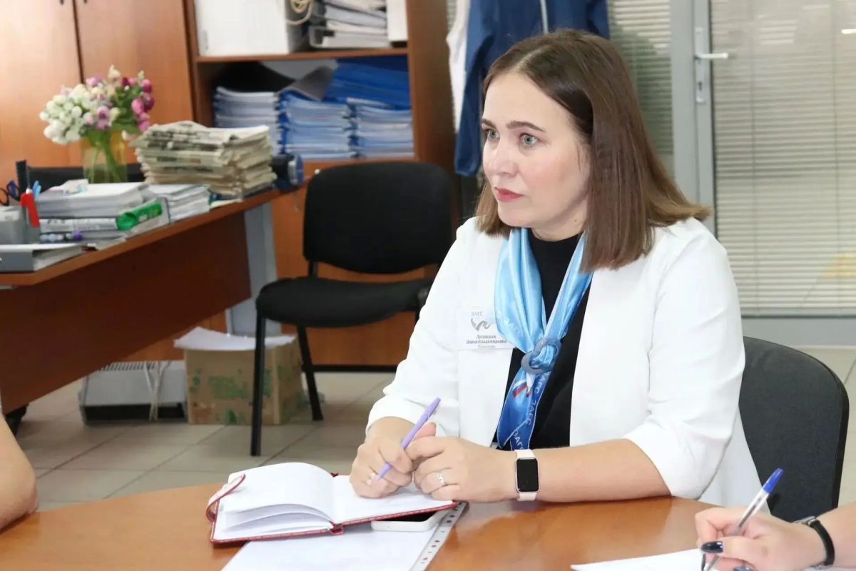 В Шахтах прошел личный прием граждан начальником управления ЗАГС Ростовской области В Шахтах прошел личный прием граждан начальником управления ЗАГС Ростовской области