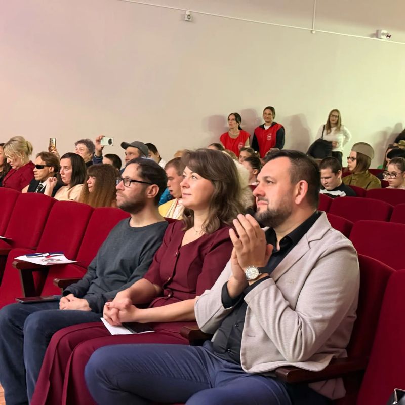 В ДК «Ключевой» прошёл VI Фестиваль инклюзивного творчества «Лучики надежды» В ДК «Ключевой» прошёл VI Фестиваль инклюзивного творчества «Лучики надежды»