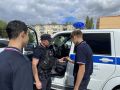 Будущие стражи порядка за рулем патрульного автомобиля: новочеркасские полицейские провели профориентационное занятие с учащимися полицейского класса