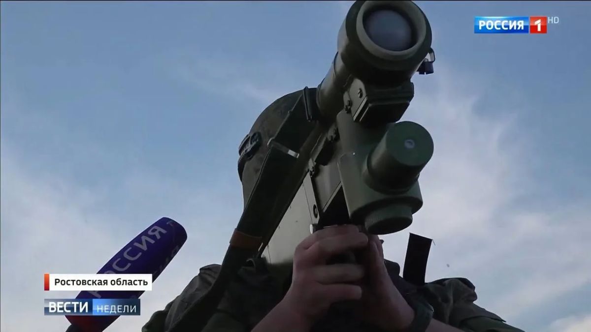 Некий ПЗРК "Ива" на вооружении одной из мобильных огневых групп 51-й дивизии ПВО в Ростовской области Некий ПЗРК "Ива" на вооружении одной из мобильных огневых групп 51-й дивизии ПВО в Ростовской области