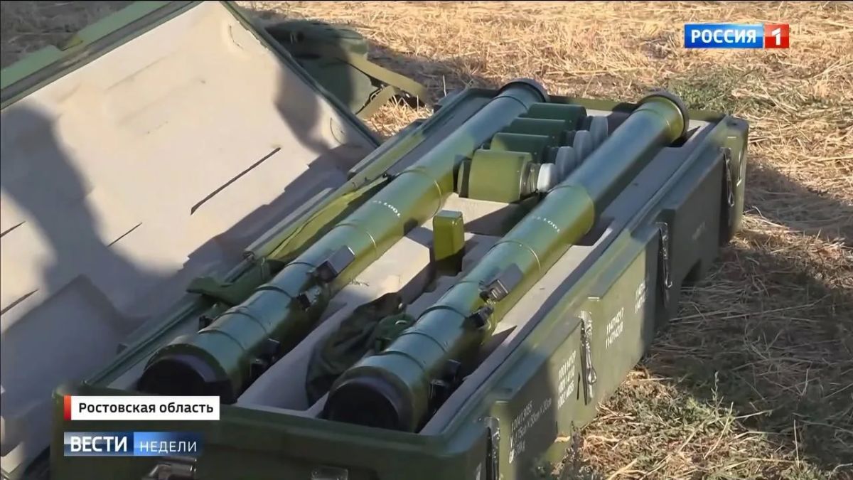 Некий ПЗРК "Ива" на вооружении одной из мобильных огневых групп 51-й дивизии ПВО в Ростовской области Некий ПЗРК "Ива" на вооружении одной из мобильных огневых групп 51-й дивизии ПВО в Ростовской области