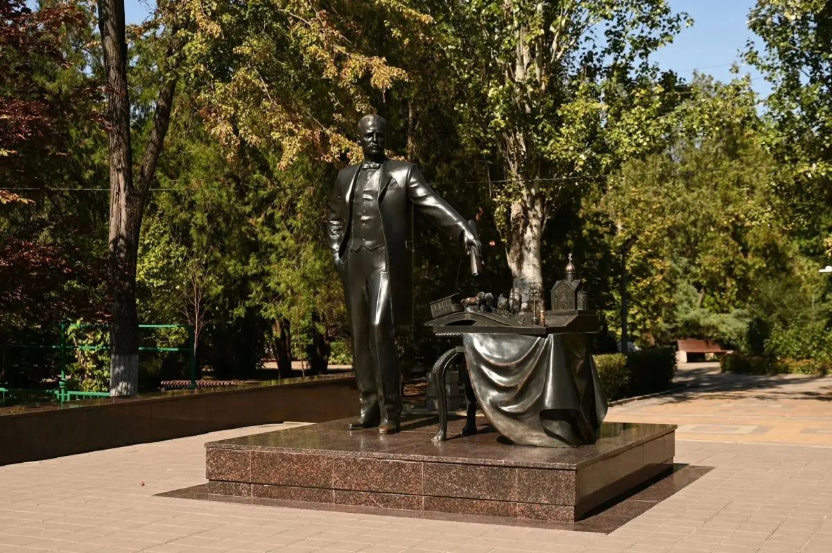 Александр Скрябин: В этот день 195 лет назад на свет появился человек, полностью изменивший наш город – Андрей Матвеевич Байков Александр Скрябин: В этот день 195 лет назад на свет появился человек, полностью изменивший наш город – Андрей Матвеевич Байков