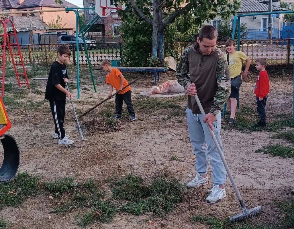 В библиотеках города прошли мероприятия всероссийского экологического субботника «Зеленая Россия» В библиотеках города прошли мероприятия всероссийского экологического субботника «Зеленая Россия»