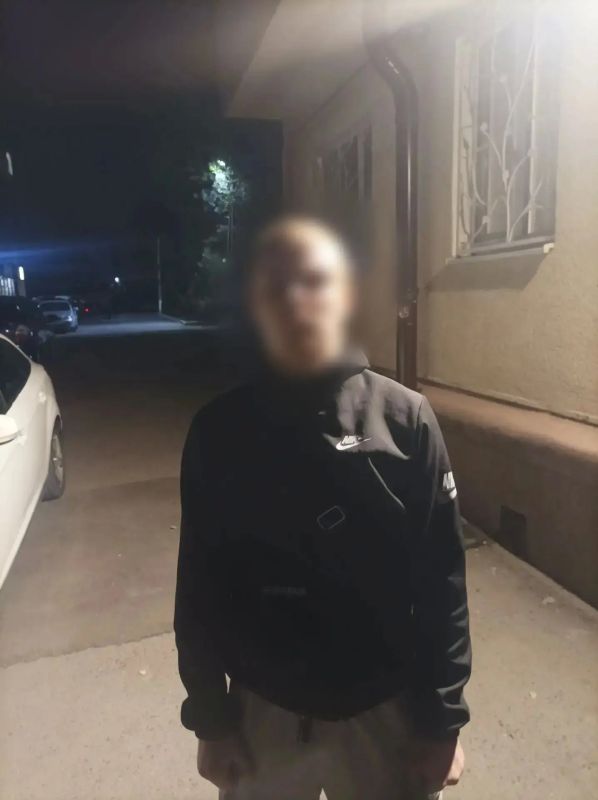 В ходе мониторинга социальных сетей полицейскими выявлена публикация о хищении товарно-материальных ценностей из магазина по улице Клары Цеткин в городе Батайске