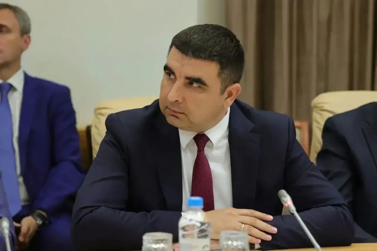 Юрий Слюсарь: Сегодня на оперативном совещании обсудили ликвидацию последствий недавних атак БПЛА на Ростовскую область Юрий Слюсарь: Сегодня на оперативном совещании обсудили ликвидацию последствий недавних атак БПЛА на Ростовскую область